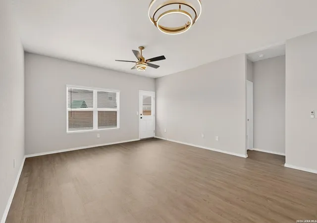 Photo 4 of Single family home for sale at 3038 Laguna Clfs, Converse, TX 78109 | MLS# 2019709 | Listing updated on 2026-10-08