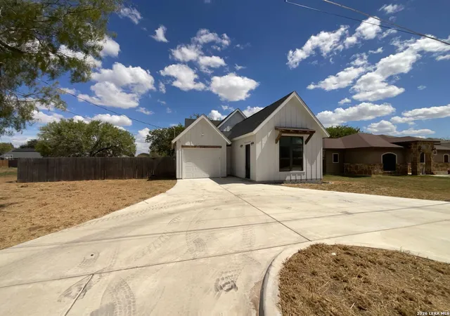 Photo 1 of Single family home for sale at 926 Joyce Marlene, Poteet, TX 78065 | MLS# 2019711 | Listing updated on 2026-10-09