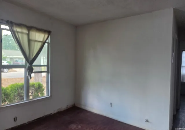 Photo 2 of Single family home for sale at 350 W Palfrey St, San Antonio, TX 78223 | MLS# 2019714 | Listing updated on 2026-09-28