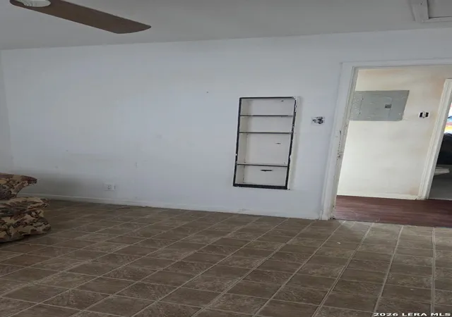 Photo 4 of Single family home for sale at 350 W Palfrey St, San Antonio, TX 78223 | MLS# 2019714 | Listing updated on 2026-09-28