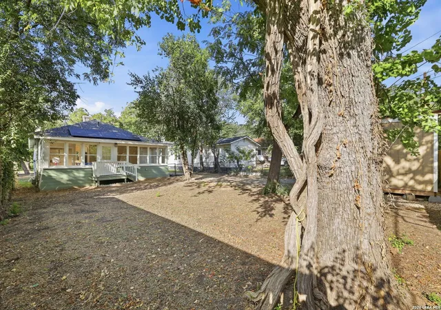 Photo 25 of Single family home for sale at 1122 W Mulberry, San Antonio, TX 78201 | MLS# 2019722 | Listing updated on 2026-10-09