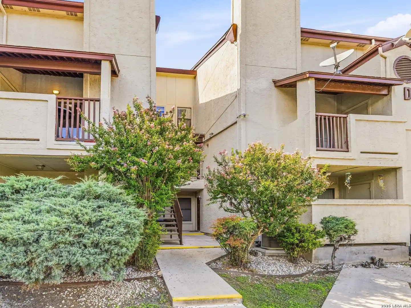 Listing Photo 1 - Condo for sale in 5322 Medical Dr located at 5322 Medical Dr, San Antonio, TX 78240 - Unit #D-206