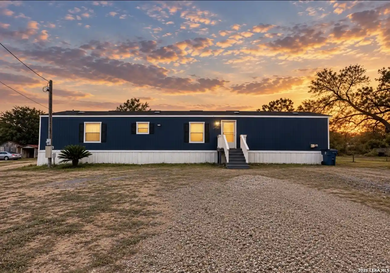 Photo 1 of Single family home for sale at 1708 Hill St, Three Rivers, TX 78071 | MLS# 2021552 | Listing updated on 2026-10-16