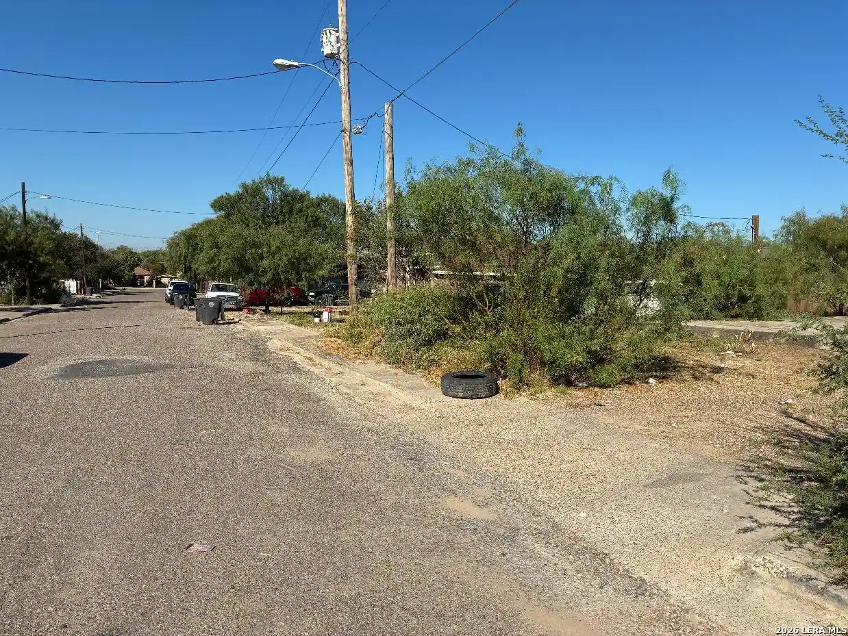 Land for sale at 633 Guisseppi, Eagle Pass, TX 78852 | MLS# 2023732