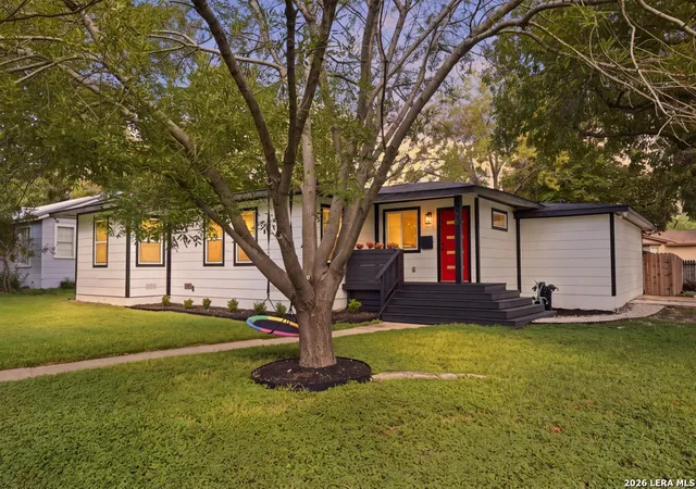 Single family home for sale at 275 E Fair Oaks Pl, San Antonio, TX 78209 | MLS# 2025299
