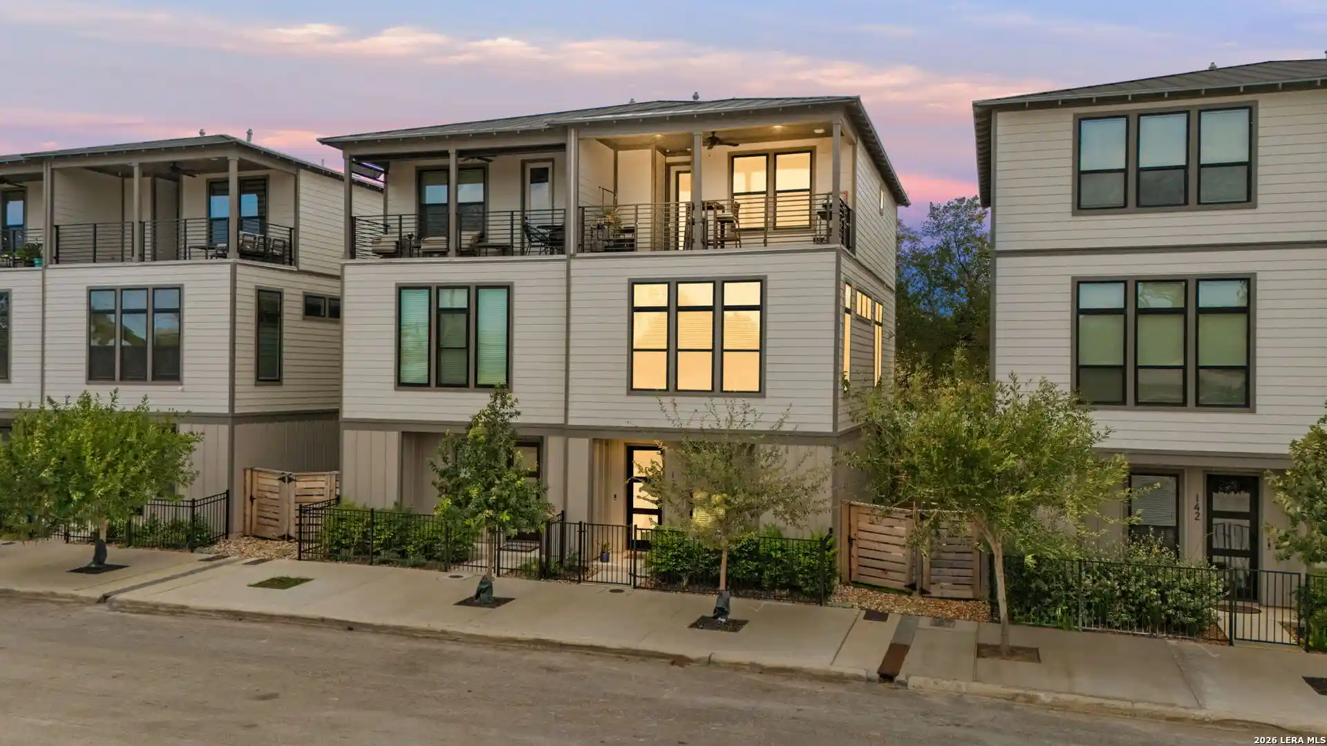 Photo 1 of Single family home for sale at 138 Playmoor St, San Antonio, TX 78210 | MLS# 2025317 | Listing updated on 2026-10-28