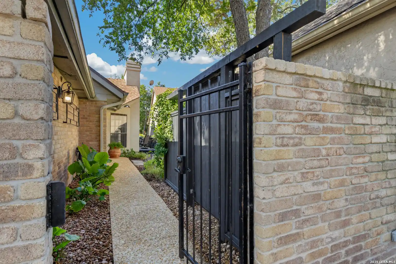 Single family home for sale at 36 Courtside Cir, San Antonio, TX 78216 | MLS# 2025406