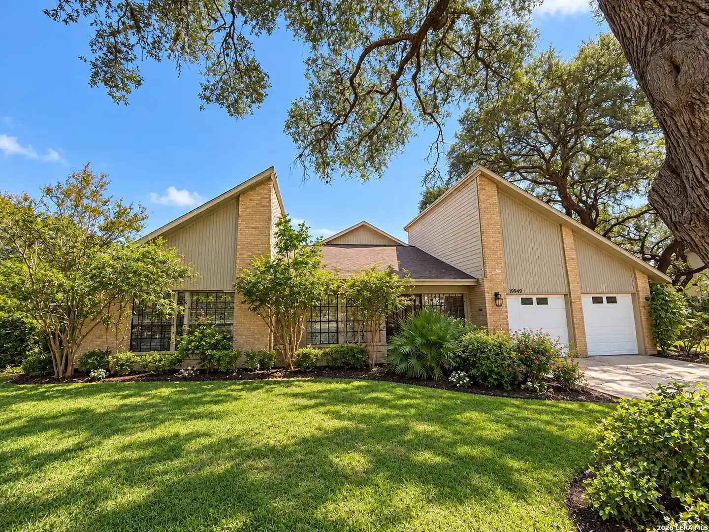 Single family home for sale at 19942 Park Holw, San Antonio, TX 78259 | MLS# 2025933