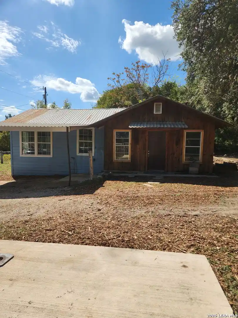 Photo 1 of Single family home for sale at 394 Skyline Dr, Bandera, TX 78003 | MLS# 2027372 | Listing updated on 2026-10-30