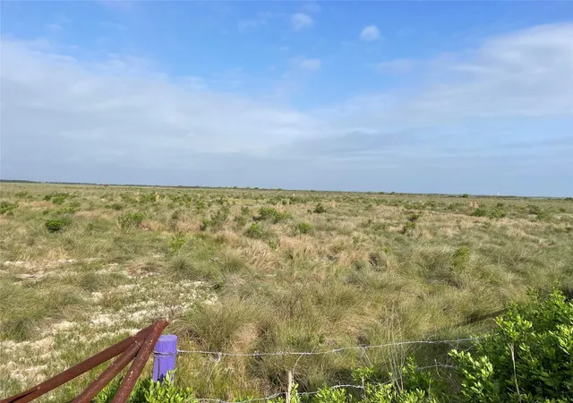 Photo 3 of Land for sale at 0 Harbor Dr, Hitchcock, TX 77563 | MLS# 10536694 | Listing updated on 2026-06-30