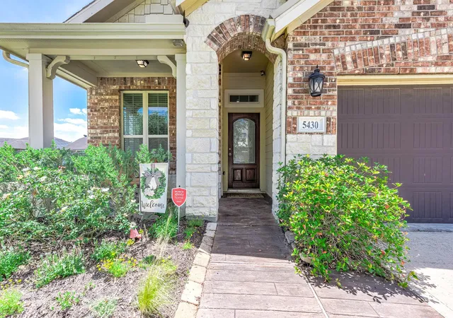 Photo 1 of Single family home for sale at 5430 Baronet Dr, Katy, TX 77493 | MLS# 17812022 | Listing updated on 2026-09-18