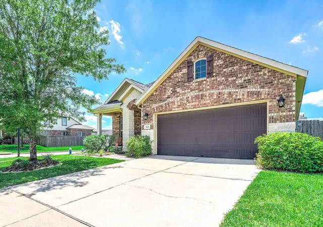 Photo 2 of Single family home for sale at 5430 Baronet Dr, Katy, TX 77493 | MLS# 17812022 | Listing updated on 2026-09-18