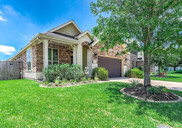 Photo 4 of Single family home for sale at 5430 Baronet Dr, Katy, TX 77493 | MLS# 17812022 | Listing updated on 2026-09-18