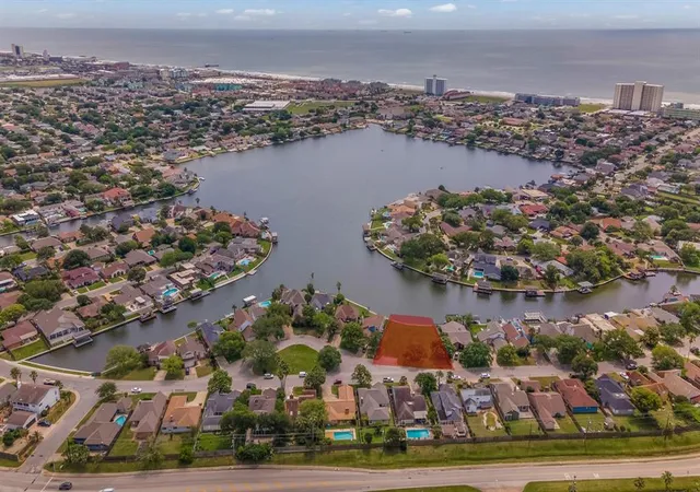 Photo 3 of Land for sale at 22 Lakeview Dr, Galveston, TX 77551 | MLS# 69928609 | Listing updated on 2026-07-29