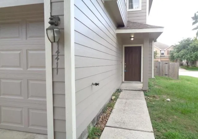 Photo 3 of Townhouse for sale at 14411 Fairbuff Ln, Houston, TX 77014 | MLS# 67338660 | Listing updated on 2026-09-18