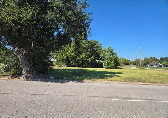 Photo 4 of Land for sale at 009 Texas Ave, Texas City, TX 77590 | MLS# 10813666 | Listing updated on 2026-08-31