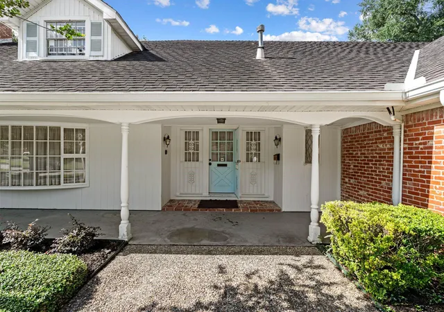 Photo 4 of Sale Pending at 1603 Bethlehem St, Houston, TX 77018 | MLS# 91078560 | Listing updated on 2026-09-18