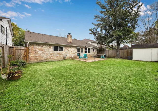 16th image of 9707 Lawngate Dr, Houston, TX 77080 | MLS# 94269713