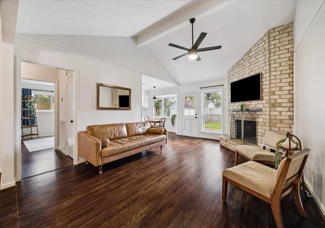 4th image of 9707 Lawngate Dr, Houston, TX 77080 | MLS# 94269713