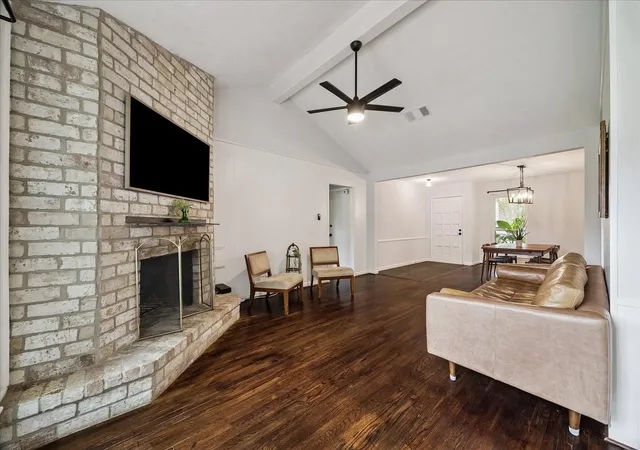 5th image of 9707 Lawngate Dr, Houston, TX 77080 | MLS# 94269713