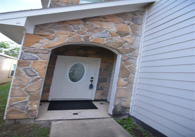 Photo 2 of Single family home for sale at 10920 Panther Ct, Houston, TX 77099 | MLS# 8672523 | Listing updated on 2026-07-22
