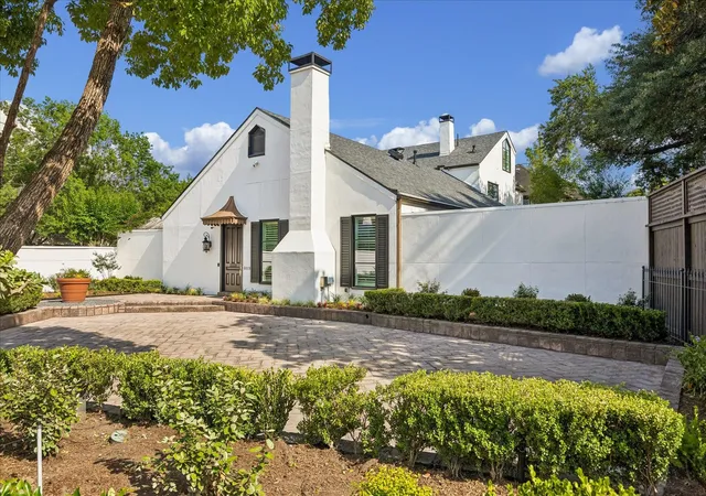 1st image of 6019 Camellia St, Houston, TX 77007 | MLS# 61829224