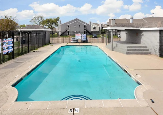 3rd image of 12500 Sandpiper Dr #189, Houston, TX 77035 | MLS# 30305827