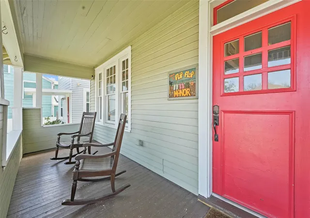Photo 3 of Single family home for sale at 2917 Ave Q, Galveston, TX 77550 | MLS# 30303186 | Listing updated on 2026-09-07