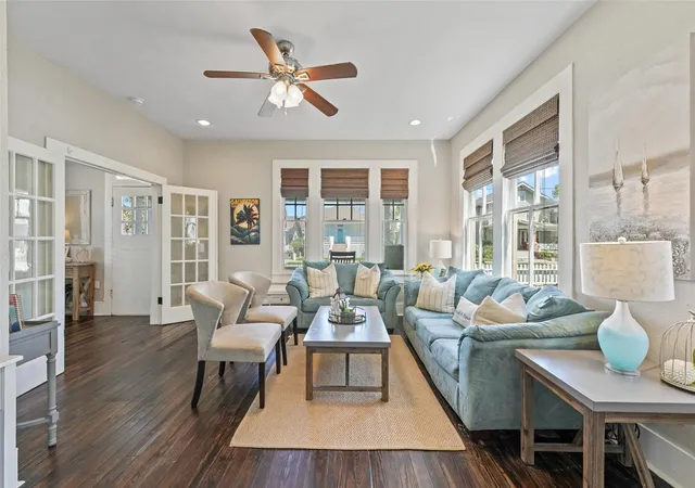 Photo 4 of Single family home for sale at 2917 Ave Q, Galveston, TX 77550 | MLS# 30303186 | Listing updated on 2026-09-07