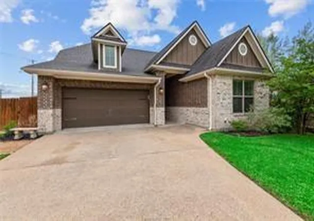 3rd image of 4423 Toddington Ln, College Station, TX 77845 | MLS# 95541405