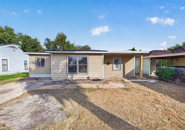 1st image of 7323 Hurtgen Forest Rd, Houston, TX 77033 | MLS# 29463421