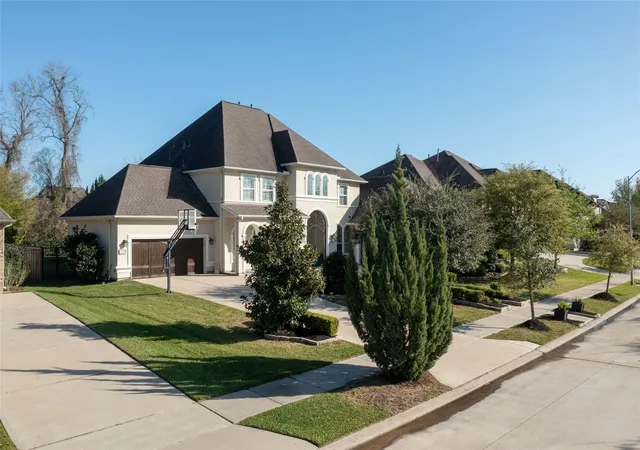 Photo 2 of Mansion for sale at 9407 Fox Bend Ln, Missouri City, TX 77459 | MLS# 96394544 | Listing updated on 2026-08-29