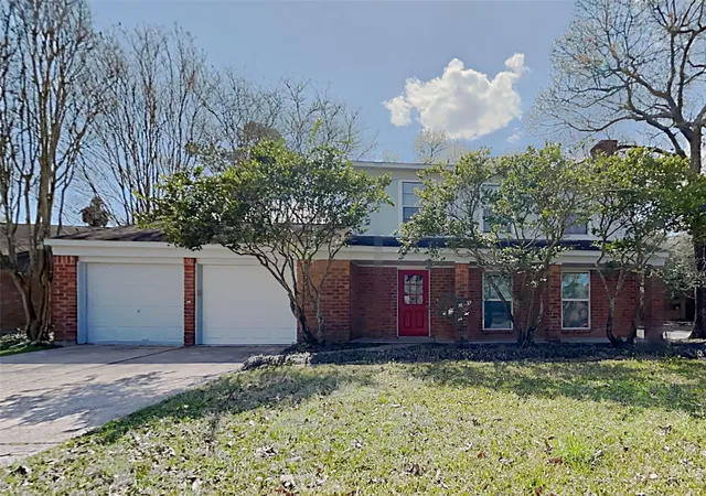 Photo 1 of Single family home for sale at 2902 Clear Ridge Dr, Houston, TX 77339 | MLS# 14763180 | Listing updated on 2026-08-29
