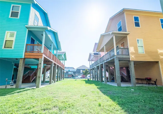 Photo 1 of Single family home for sale at 913 Moody Ave, Galveston, TX 77550 | MLS# 65225190 | Listing updated on 2026-07-31
