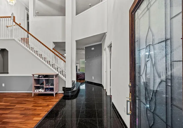 2nd image of 3811 Houston Lake Dr, Pearland, TX 77581 | MLS# 44450423