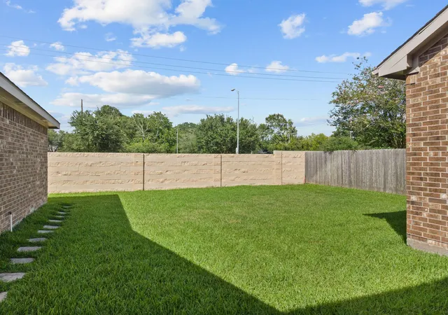 42nd image of 3811 Houston Lake Dr, Pearland, TX 77581 | MLS# 44450423