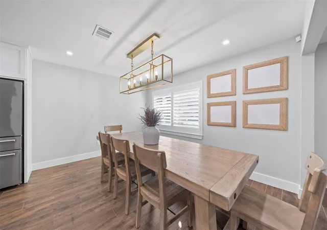 Photo 3 of Sale Pending at 2318 Elmgate Dr, Houston, TX 77080 | MLS# 36551837 | Listing updated on 2026-09-19