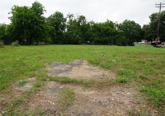 1st image of 2808 Scott St, Houston, TX 77004 | MLS# 67626162