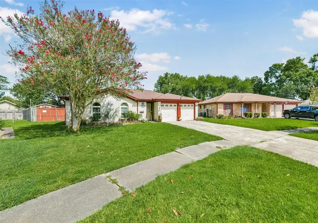 Photo 3 of Single family home for sale at 12823 Sandy Hook Dr, Houston, TX 77089 | MLS# 60531487 | Listing updated on 2026-09-07