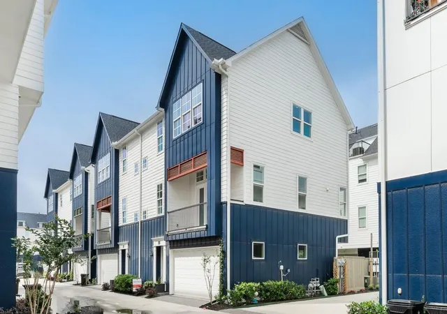 2nd image of 819 Bringhurst St, Houston, TX 77020 | MLS# 21081920