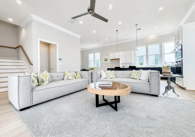 5th image of 819 Bringhurst St, Houston, TX 77020 | MLS# 21081920