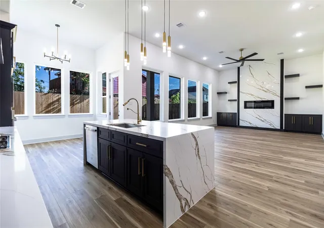 Photo 4 of Single family home for sale at 4103 Kewanee St, Houston, TX 77051 | MLS# 92145197 | Listing updated on 2026-09-12