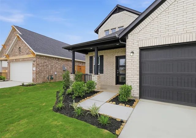 4th image of 31015 Peck Pass Dr, Waller, TX 77484 | MLS# 43921414