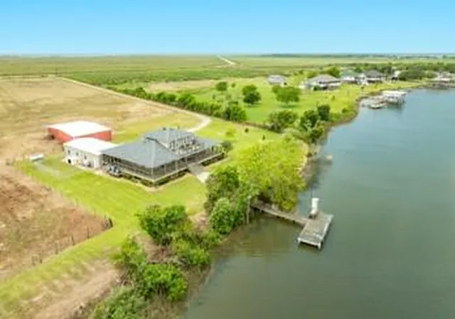 Photo 3 of Single family home for sale at 10793 Fm 2918, Brazoria, TX 77422 | MLS# 7226481 | Listing updated on 2026-08-03