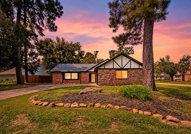 Photo 1 of Sale Pending at 17811 Hawk Hvn Ln, Spring, TX 77379 | MLS# 52784325 | Listing updated on 2026-09-09