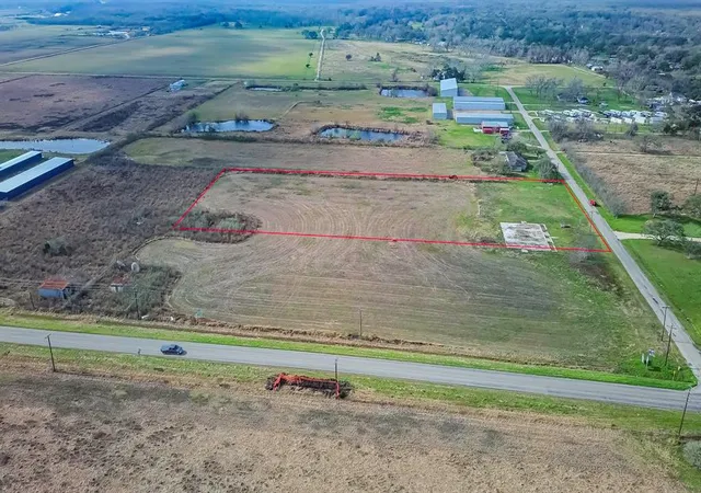 5th image of 61 County Road 285 Socha Dr, Bay City, TX 77414 | MLS# 15389758