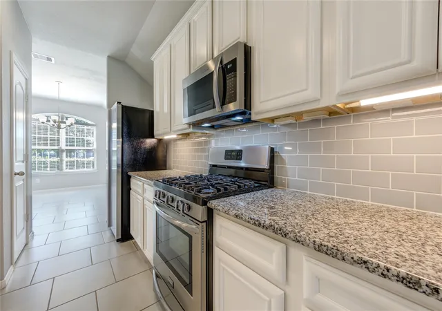 Photo 4 of Single family home for sale at 18107 Svensson Slade Ln, Houston, TX 77044 | MLS# 70216030 | Listing updated on 2026-08-20