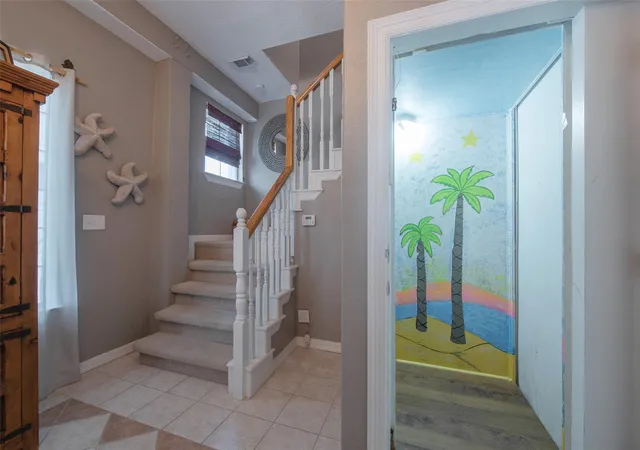 4th image of 318 Sunset Cir, Galveston, TX 77554 | MLS# 32757624