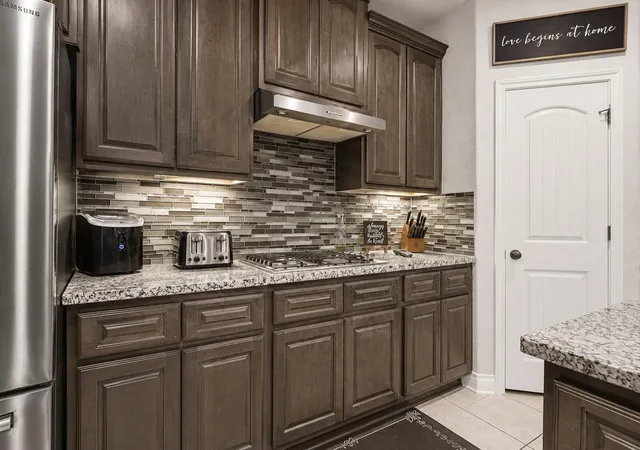 Photo 3 of Single family home for sale at 814 China Grv Dr, Rosharon, TX 77583 | MLS# 80914462 | Listing updated on 2026-08-22