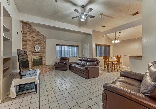2nd image of 5931 Woodmancote Dr, Humble, TX 77346 | MLS# 62540768
